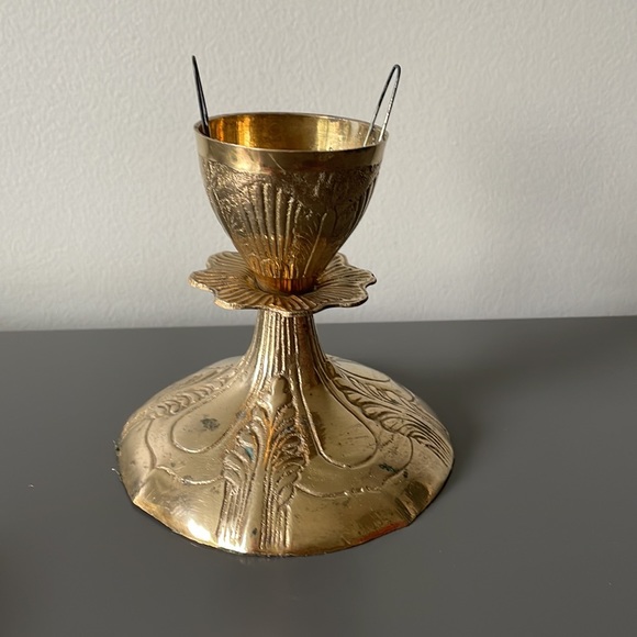 Vintage Brass Ornate Regency Candlestick Holder - Picture 8 of 8